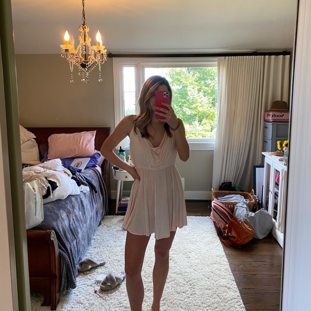 LIGHT PINK DRESS